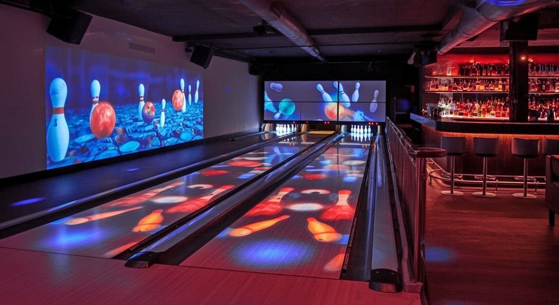 Bowling alley, render